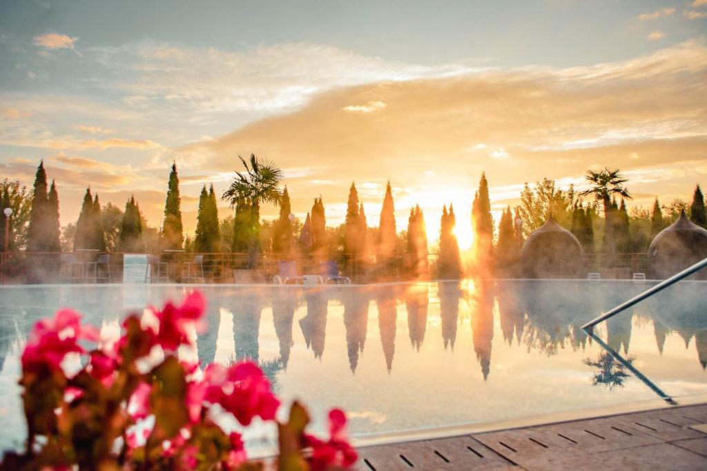 Hotel & Spa Resort Kaskady photo