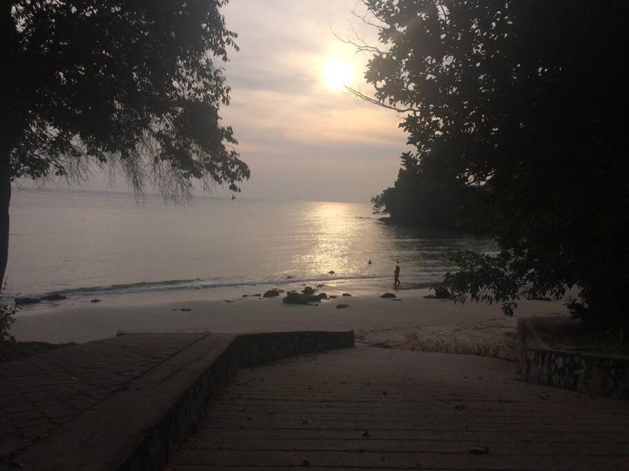 Permata Homestay at Cocobay Resort Port Dickson photo