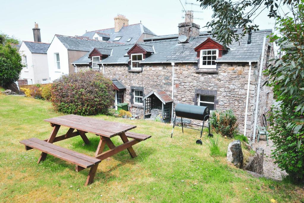 Nyth y Dryw Cottage, Newport photo 6