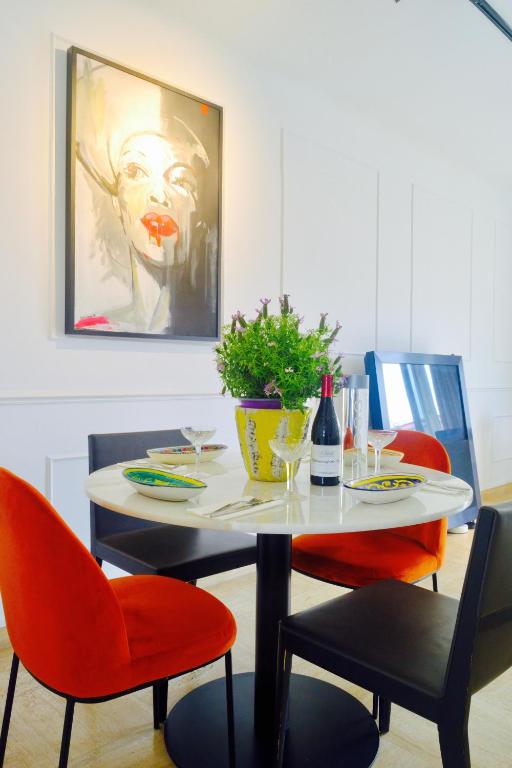 Elegant & Luminous 2-BR - Antibes City Center - 5