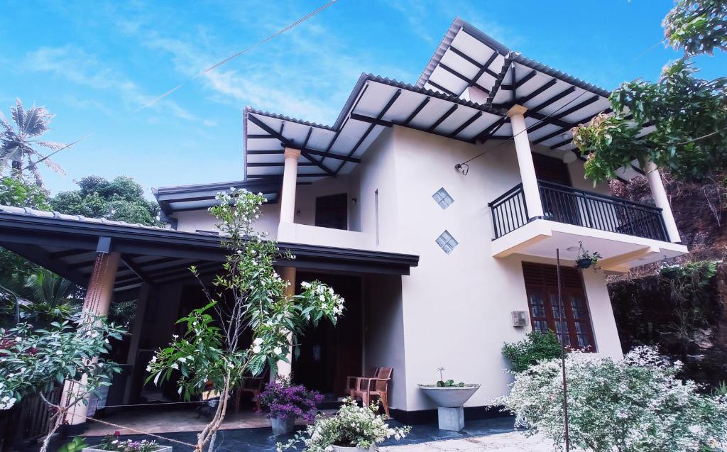 Vihas Villa unawatuna