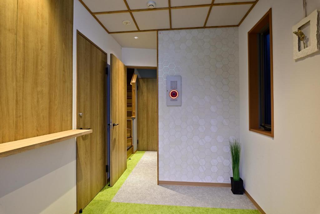 Corner6