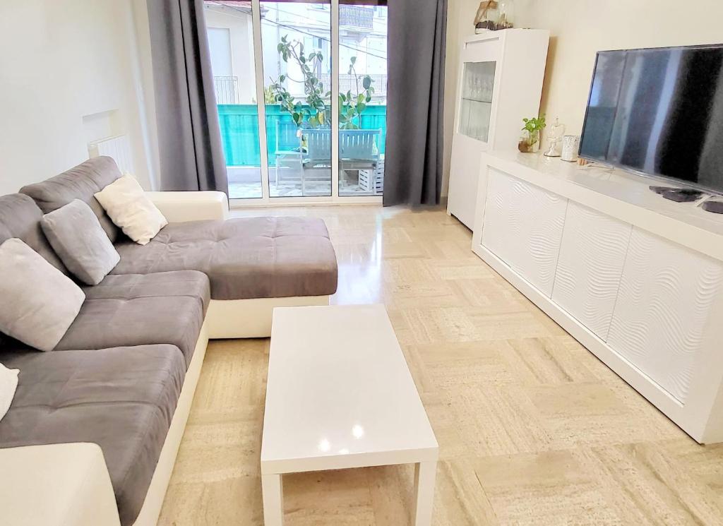 Cannes : spacious apartment - 1
