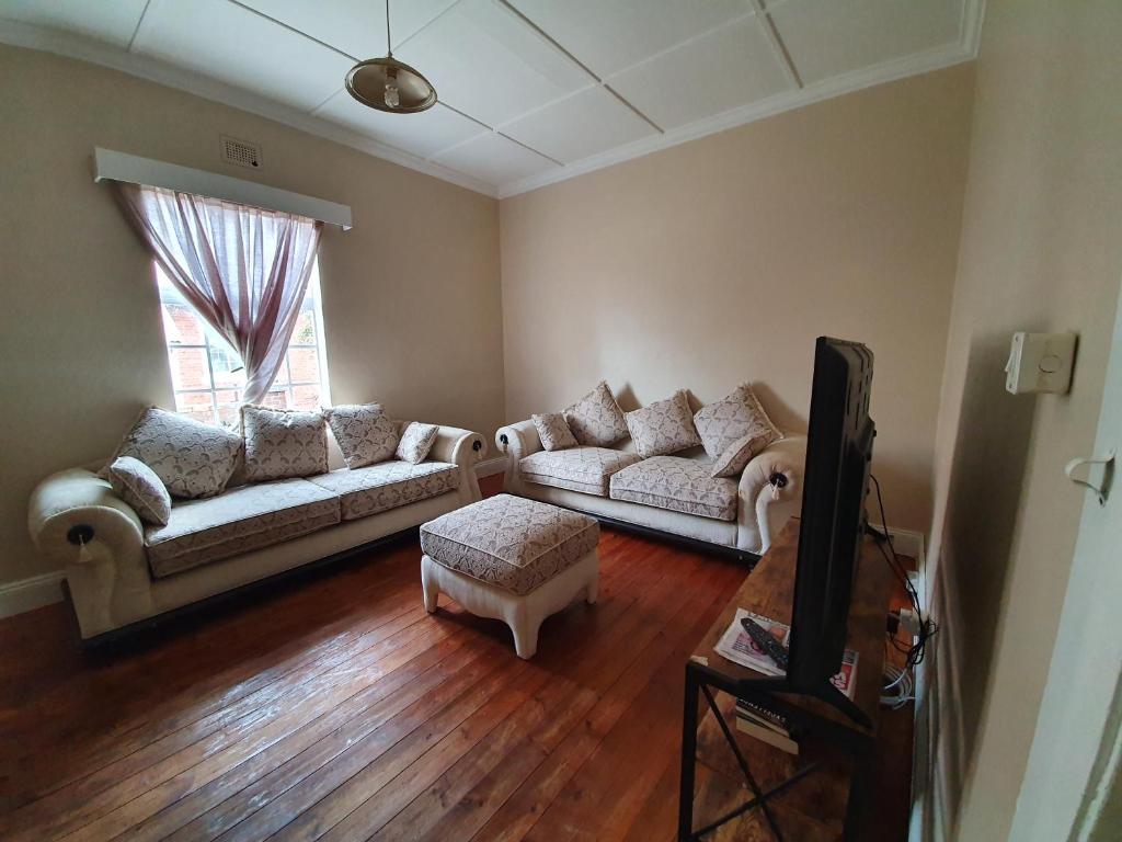 Franklin Lodge photo