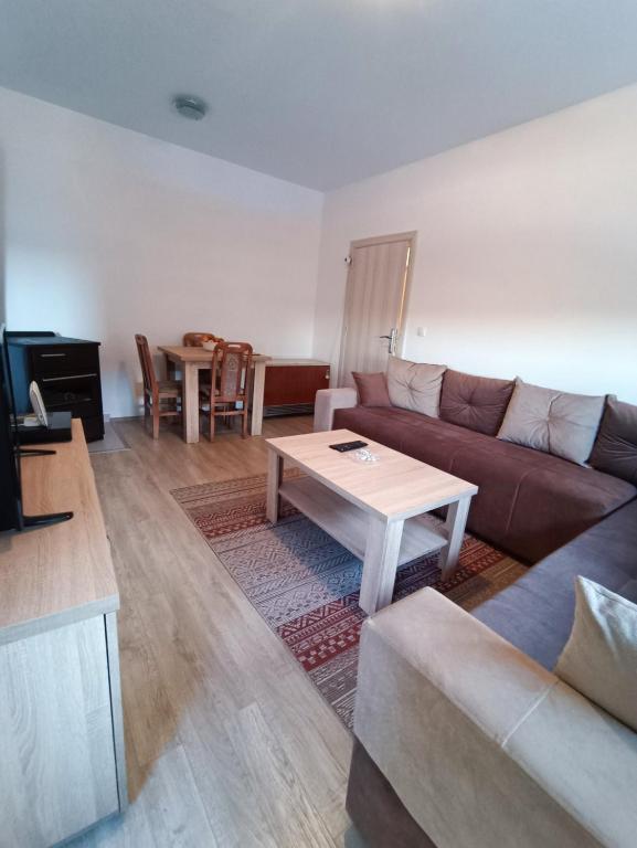 Apartments Vukovici - 4