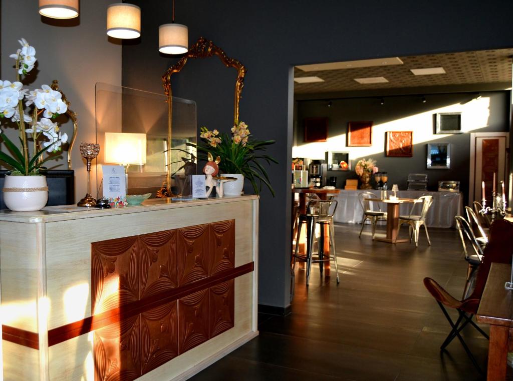 フロント・ロビー