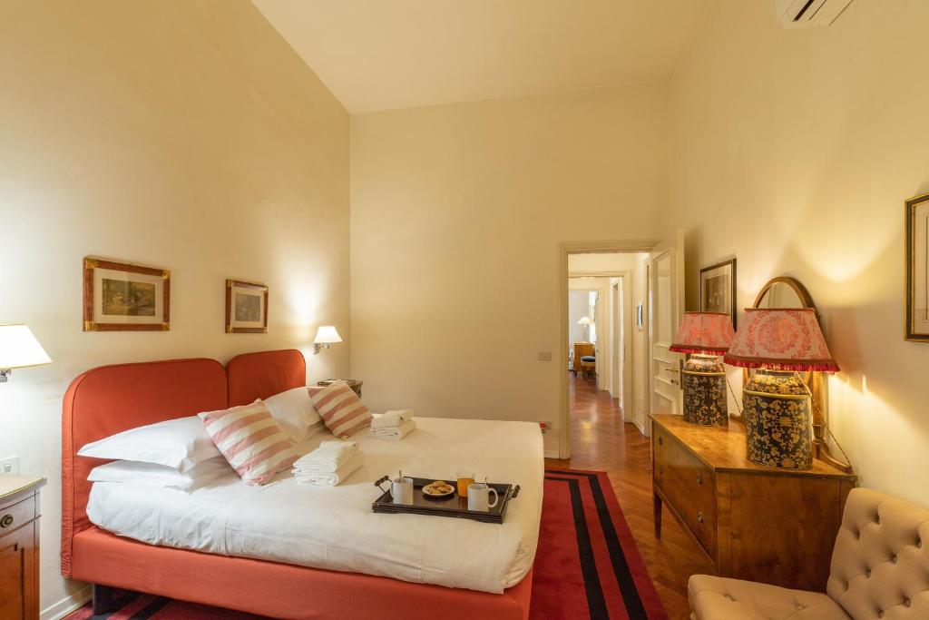 Velluto elegant apartment near the Duomo - 4