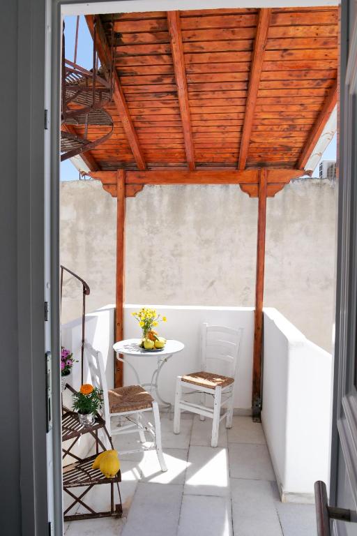 Theodora Luxury Studios photo