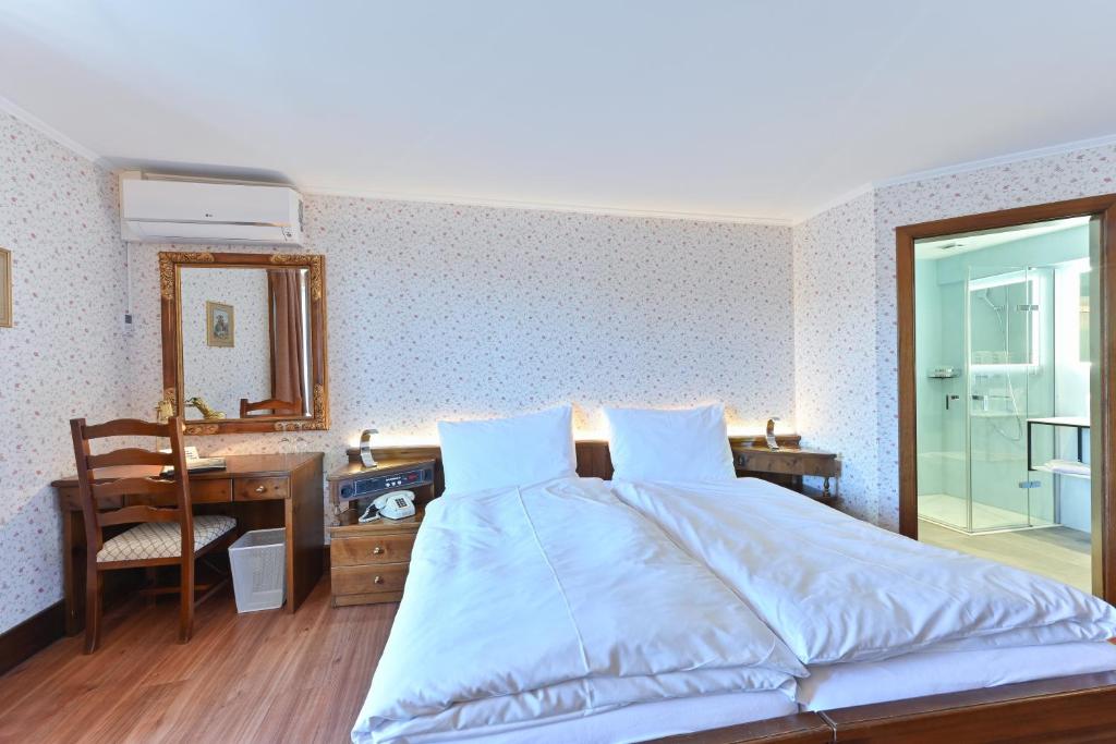 Hotel Rheinfels photo