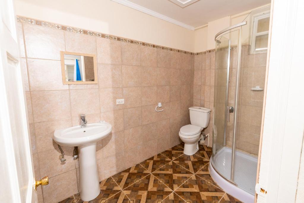 Mariner Suites photo