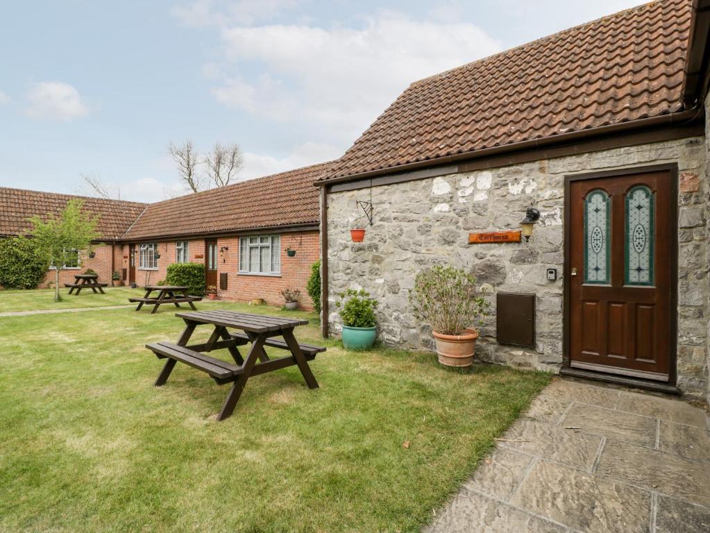 Carthouse, Weston-super-Mare