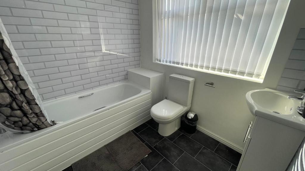 Hosted By Ryan - Anfield Apartments photo