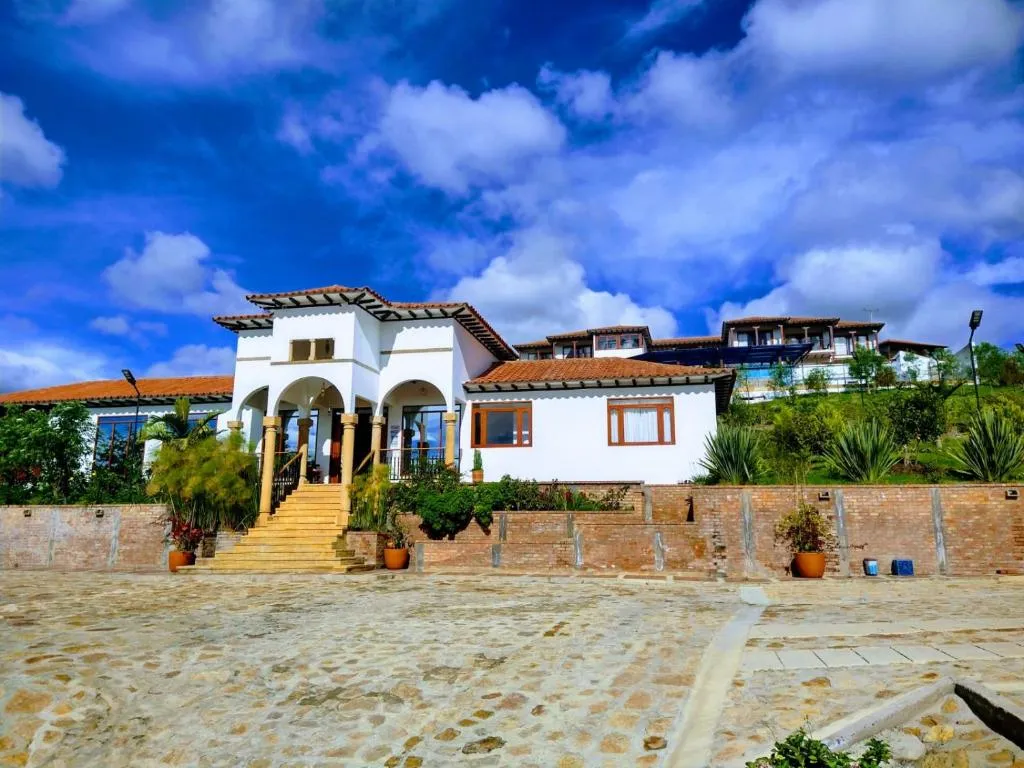 Hotel Campestre Cordillera de los Andes，位于莱瓦镇的酒店