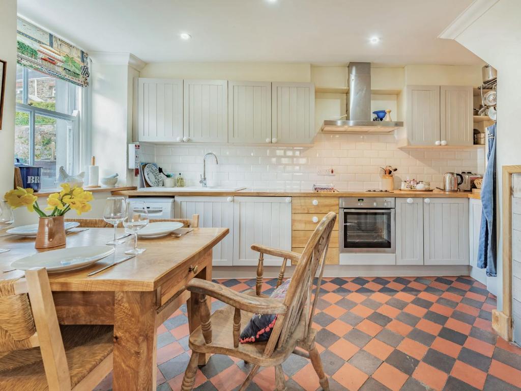 Laburnham Cottage photo 7