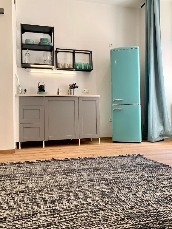 Vintage Chic Studio - by Nahuen Suites - 5