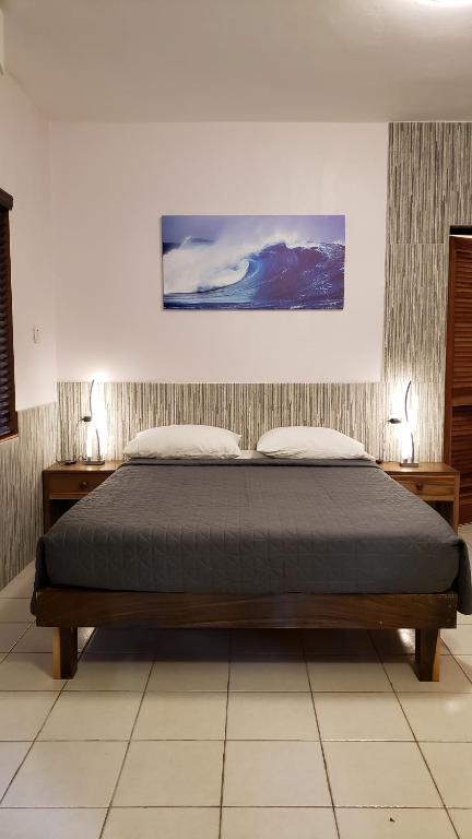 Sunrise Club Hotel — Hotel rooms in Negril