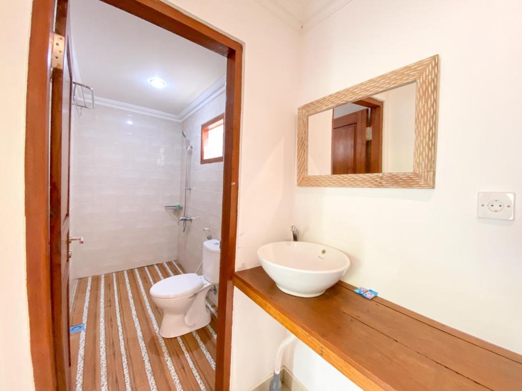 Tarzan Marriott On Penida photo