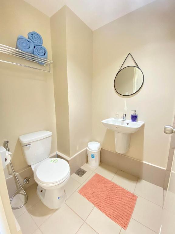 Sunvida Condo across SM City Cebu w/ WIFI and View photo