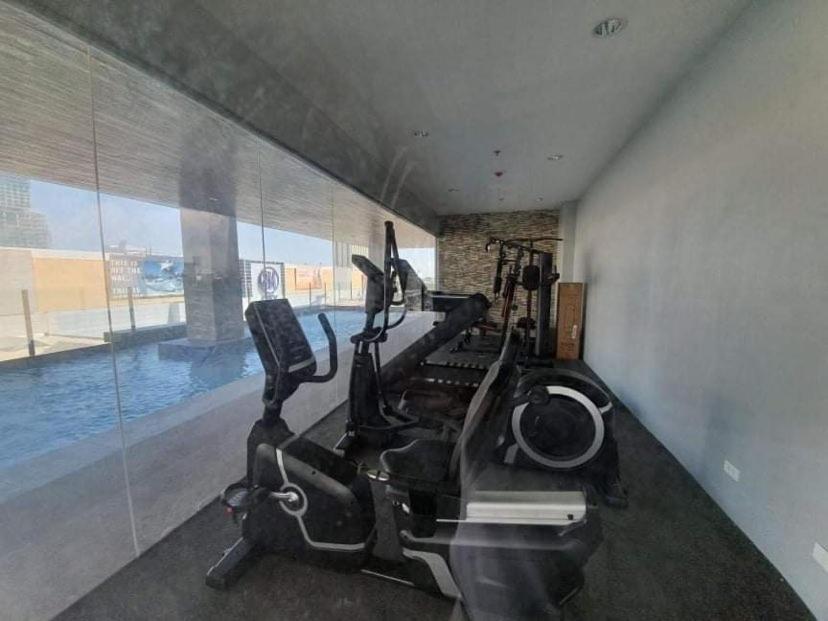 Sunvida Condo across SM City Cebu w/ WIFI and View photo