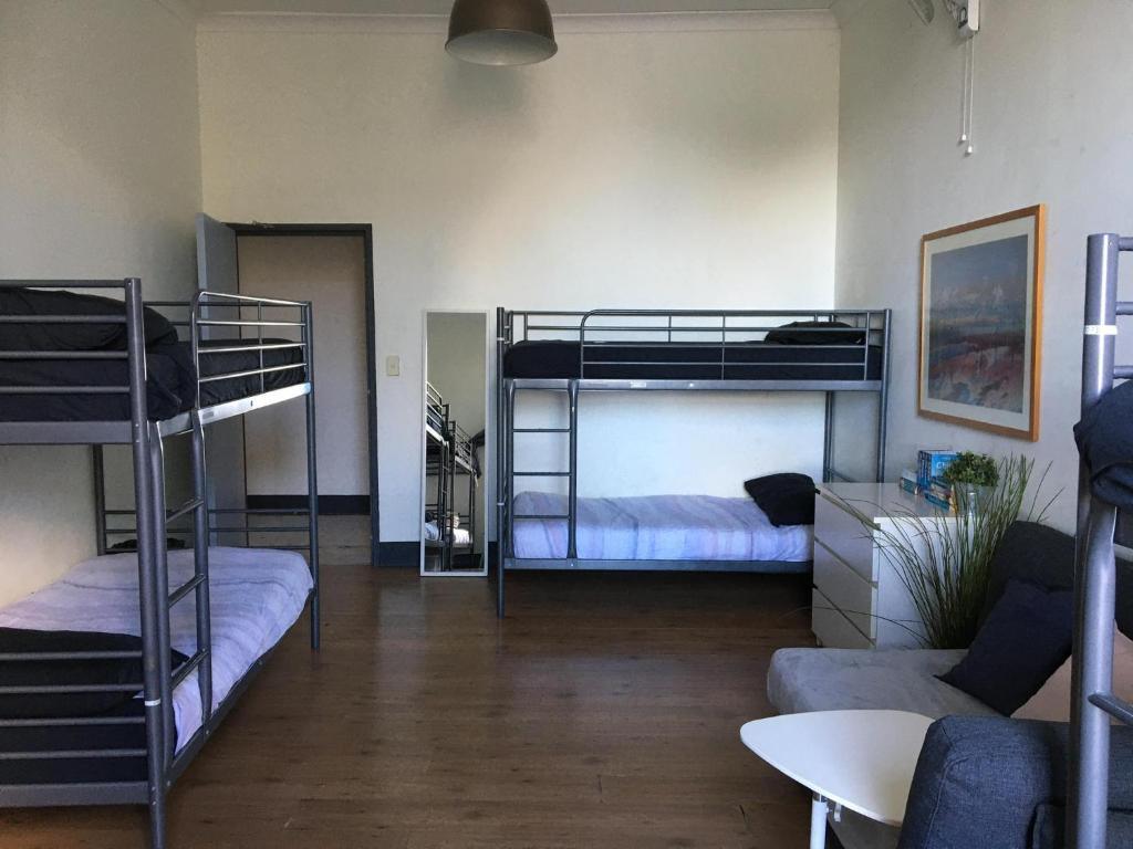 EBS Sydney Hostel photo