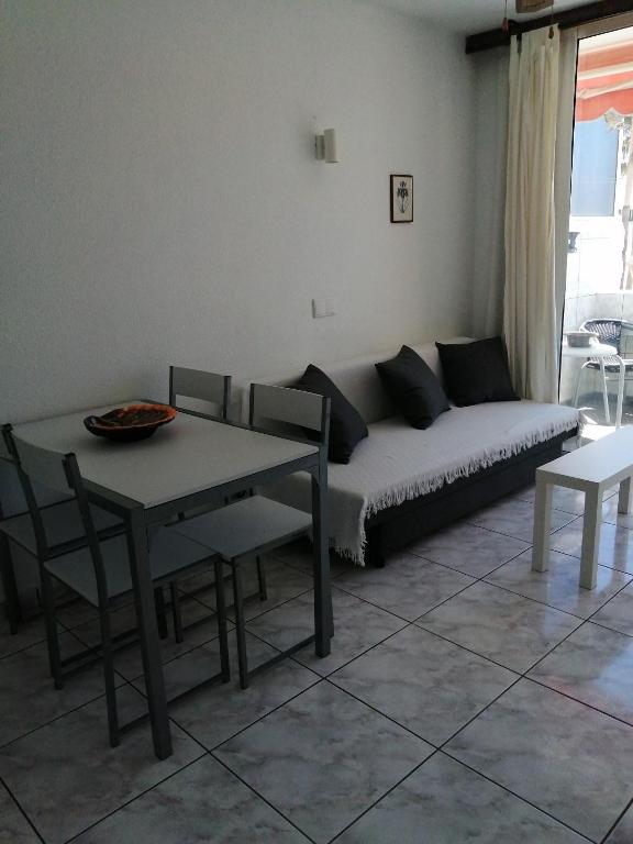EL CHAPARRAL Studio-appartement with fantastic pool- view and STRONG WIFI - 3