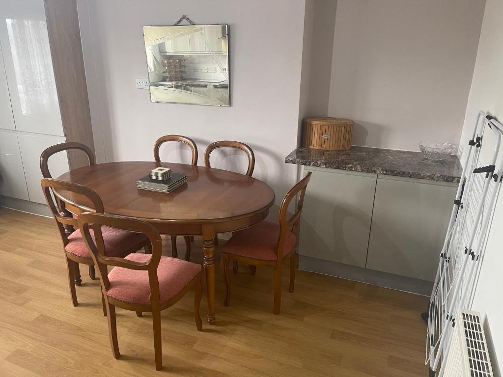 Apartment 11, Chester Road, Newquay photo 4