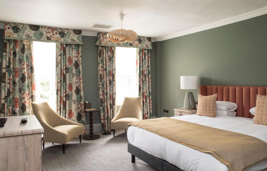 Bush Hotel Farnham photo 2