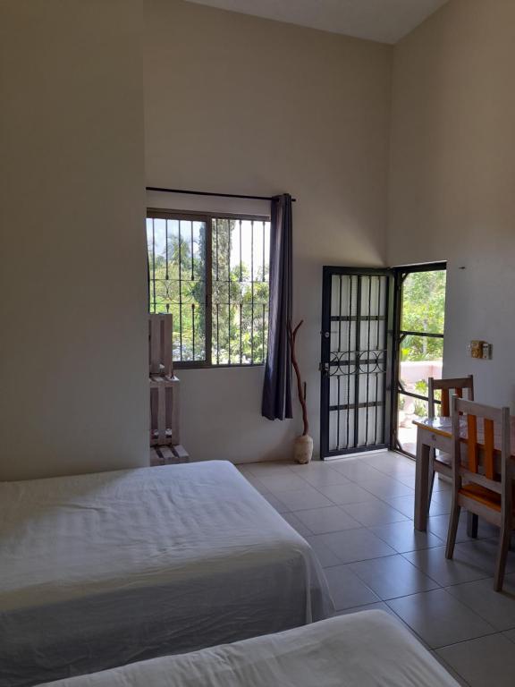 Villa lirios - 2
