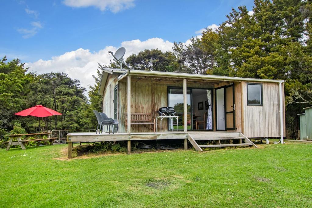 Totara Folly - Mangawhai Holiday Home, Mangawhai