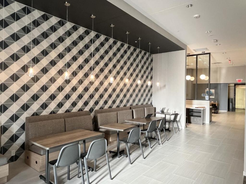 Home2 Suites by Hilton St. Louis Downtown photo