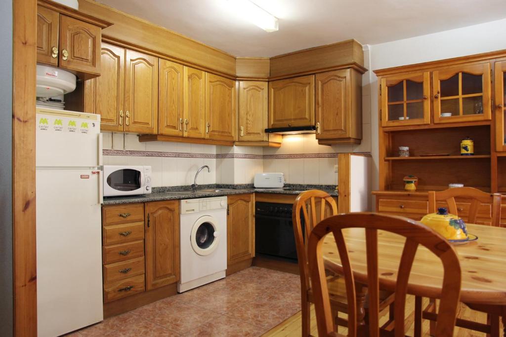 Apartamentos Los Tilos - 4