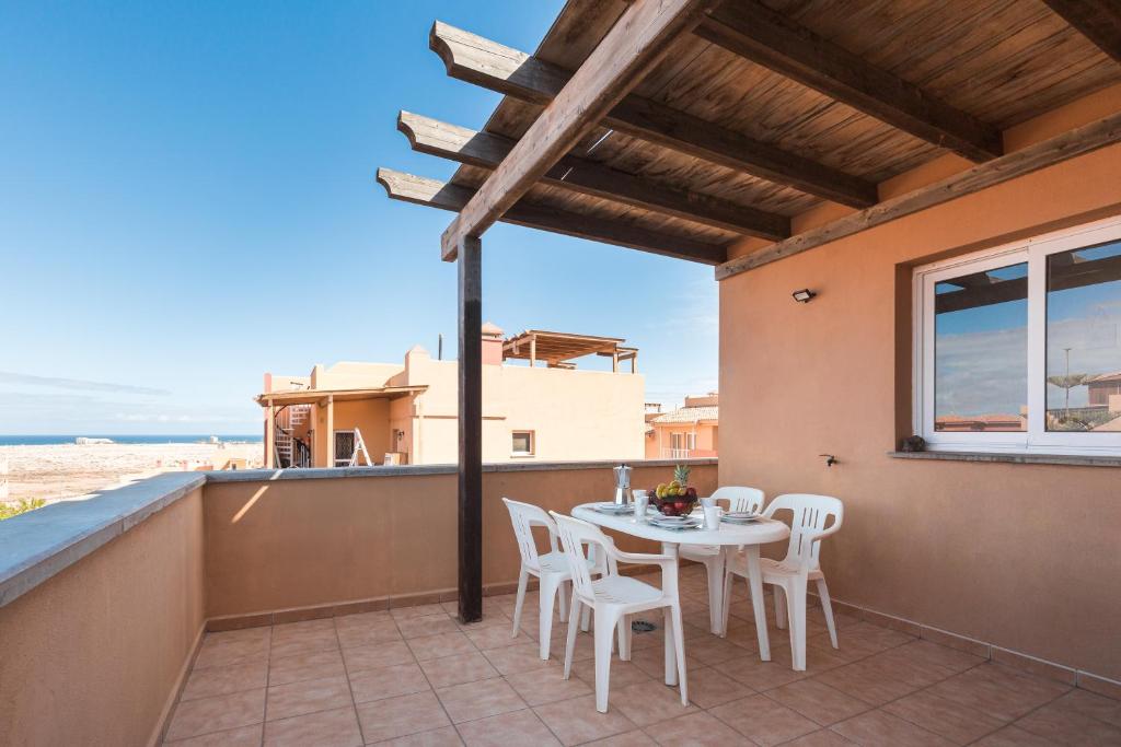 Home2Book Las Vistas Corralejo, Amazing Terrace - 3
