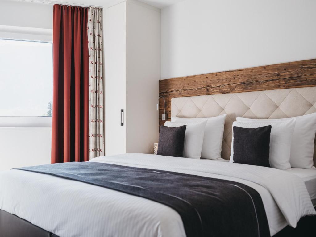 Village Park Suites - 4