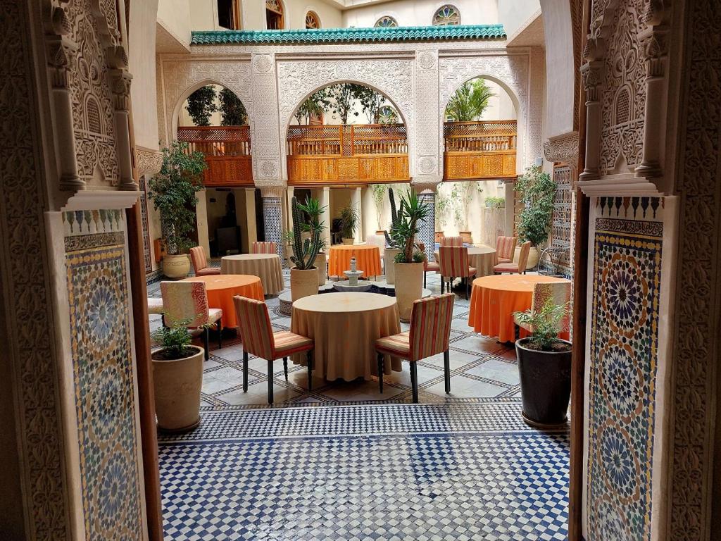 Riad Andalib, Fès
