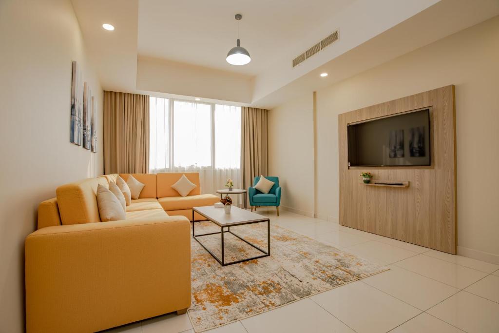 Platinum Coast Hotel Apartments photo