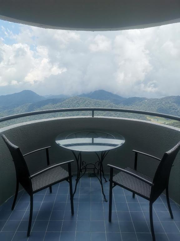 5-6 PAX Family Room Skyview Golden Hills, Genting Highlands photo