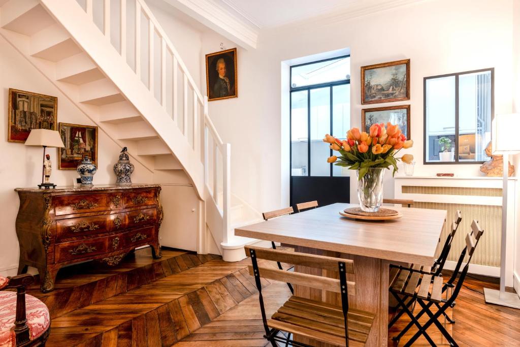 Eiffel Tower Lourmel Residence - 3