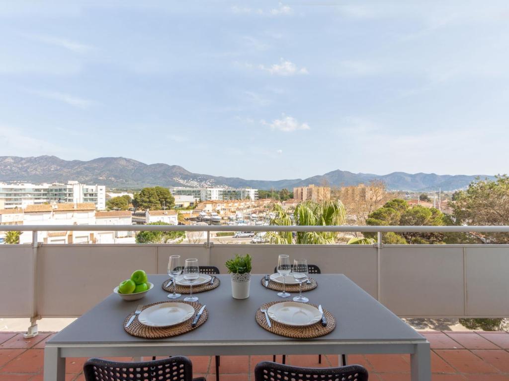 Apartment Port Canigó-9 by Interhome - 3