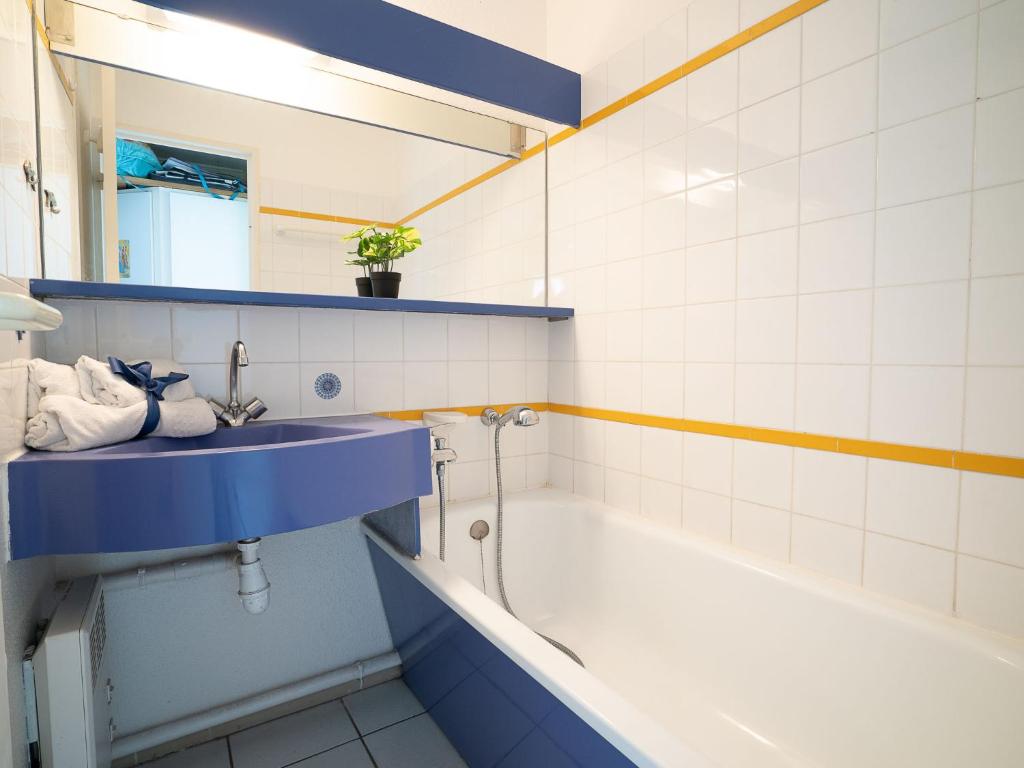 Studio L'Esquinade - J3 402 by Interhome - 5