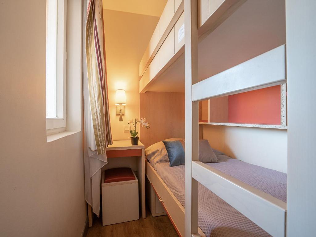 Studio Le Village - E1 121 by Interhome - 5