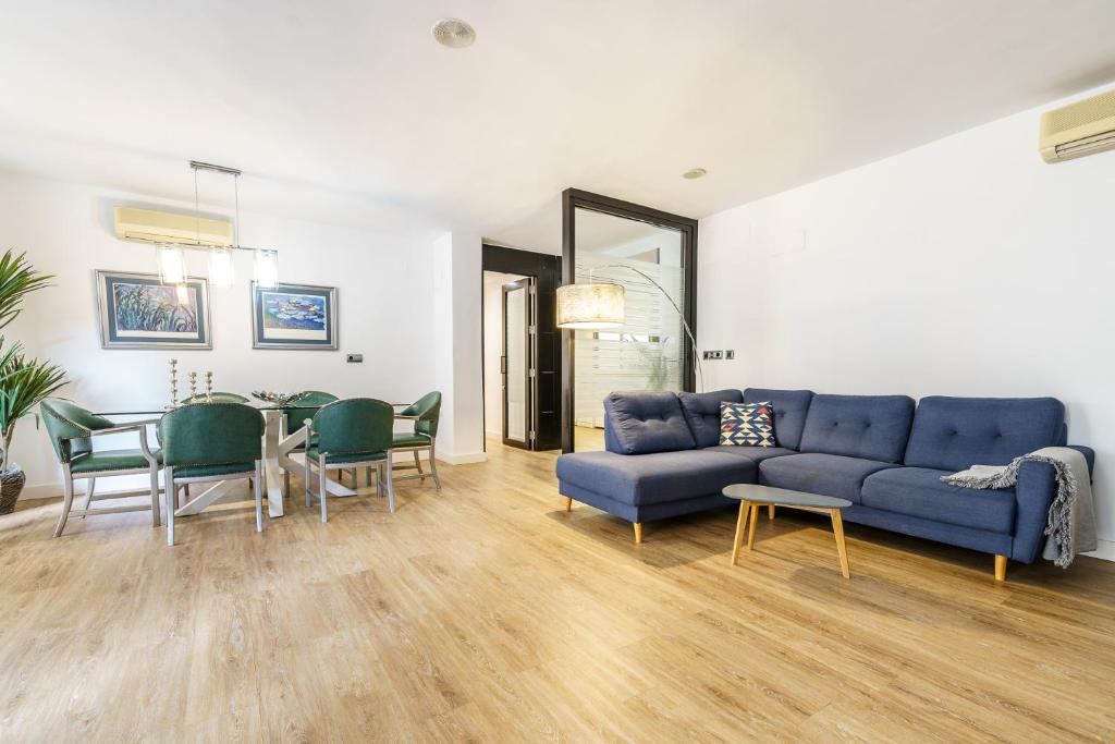 APARTAMENTO MODERNO CALLE LARIOS, Malaga