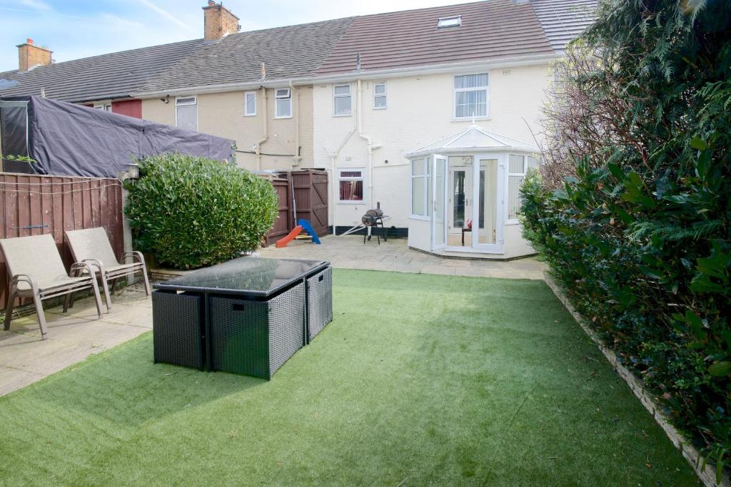 Charming Terraced Family Home with Private Garden