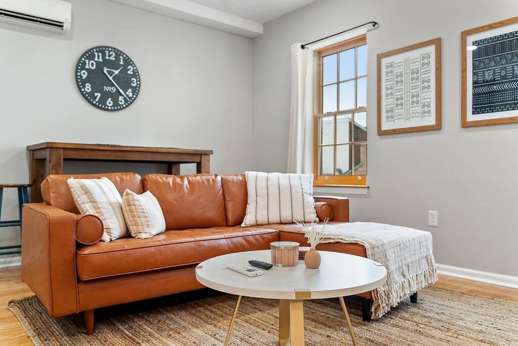 Brand New 1BDR In Rittenhouse With Balcony - 2F