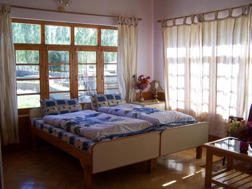 Serdung Guest House — Hotel in Leh