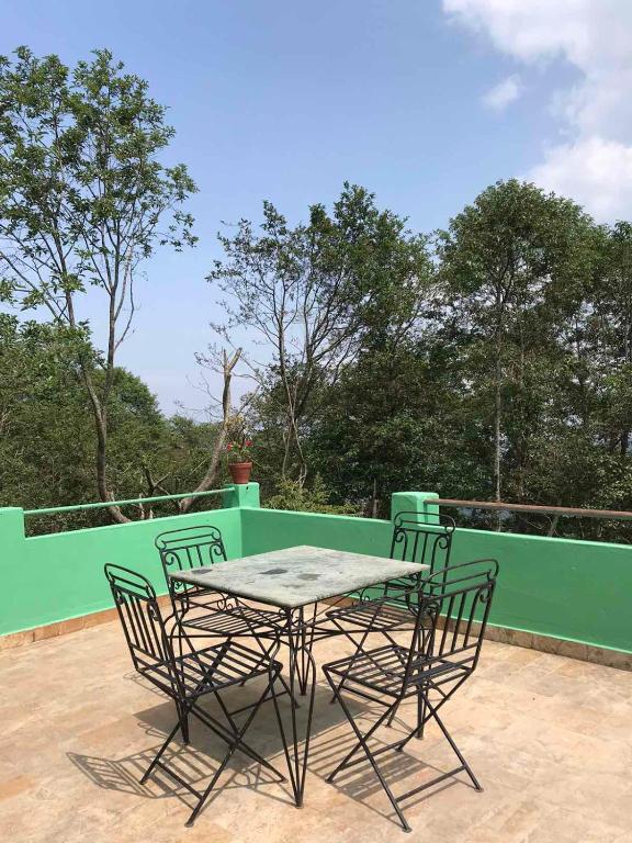 호텔 뉴 드래곤 (Hotel New Dragon)