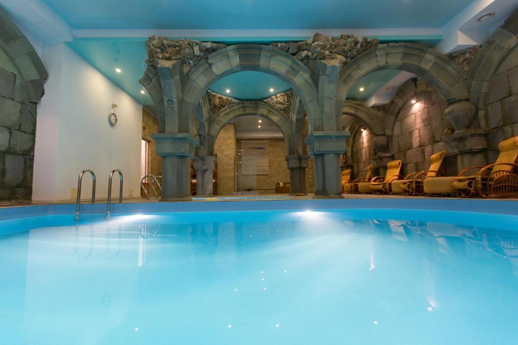 Latar Hotel Yerevan photo