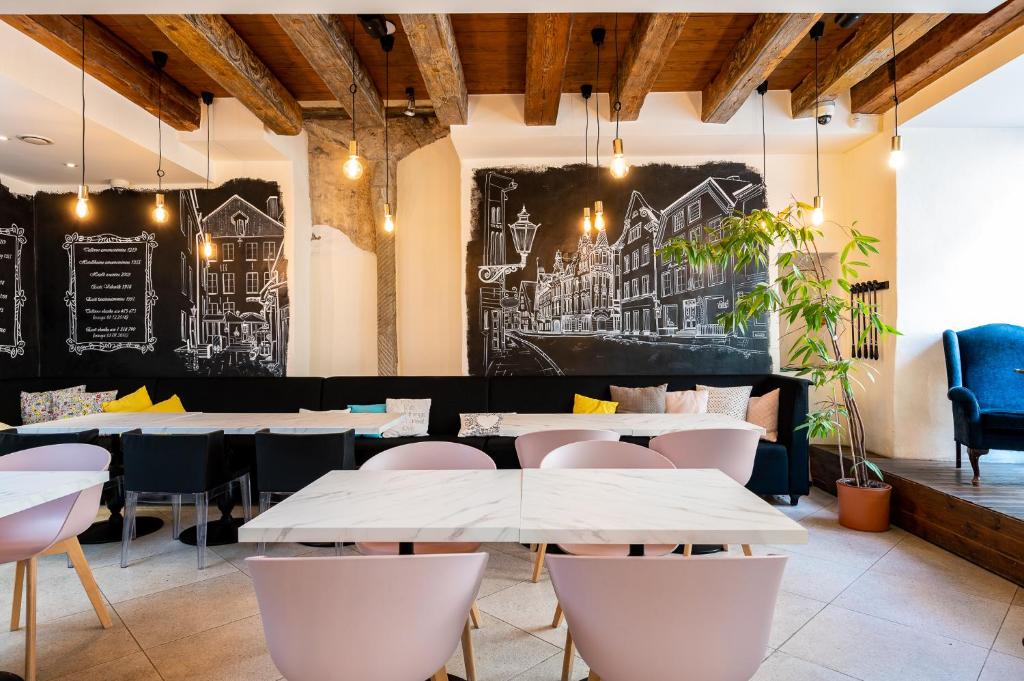 Bar/lounge