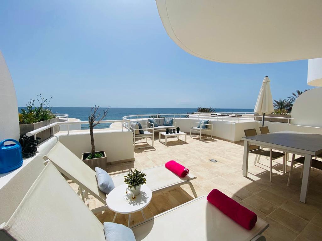 D9 Espectacular y moderno apartamento en primera línea - Estepona - Sinfonia del Mar - 5