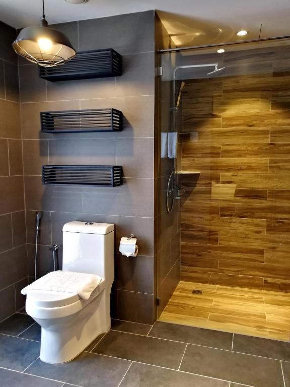 Exclusive Business Suite @ M Summit 191 photo