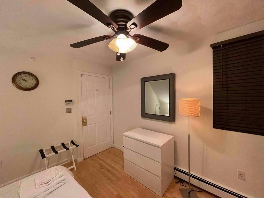 Cozy condo with all perks & parking close to Encore Casino photo